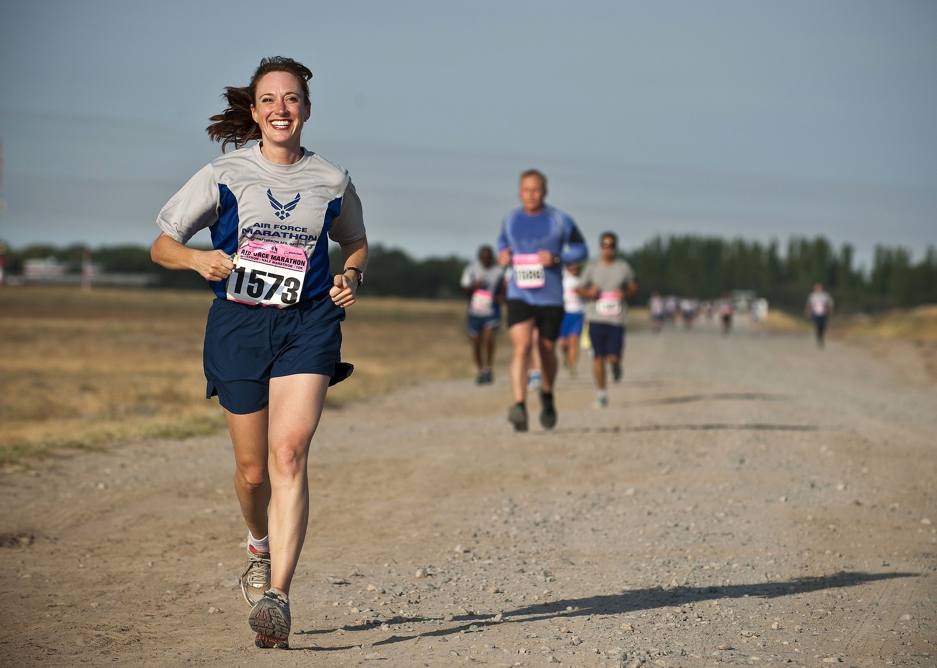 Runners in a marathon: wolves